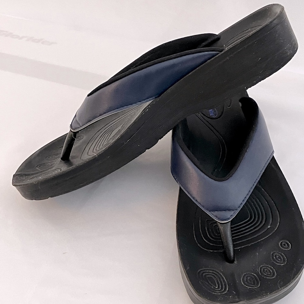 Aerothotic Women’s Sandals